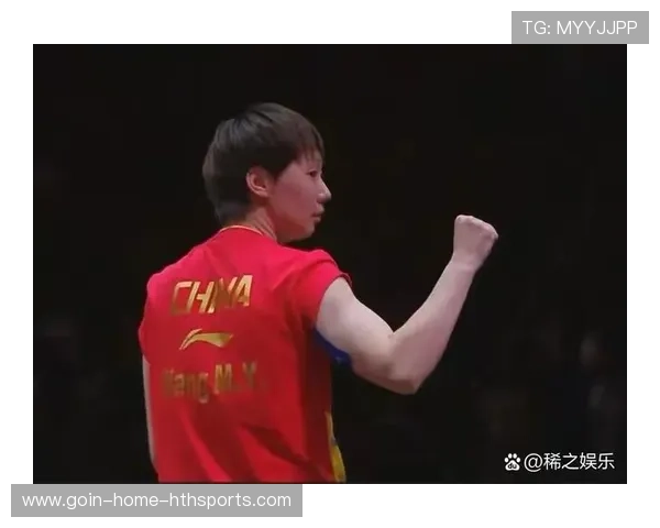 王曼昱反手拧拉连续得分，横扫日乒新星战