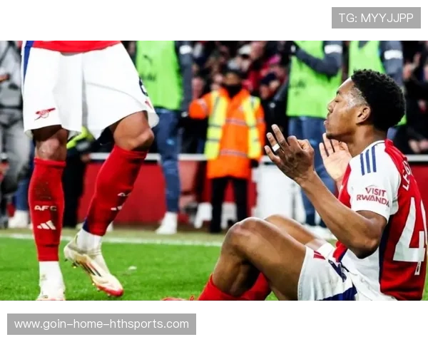 萨卡弧顶远射阿森纳攻破对手大门